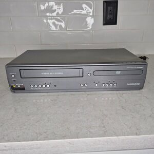 Magnavox DVD VCR Combo DV225MG9 4 Head Hi-Fi Stereo Silver Working
